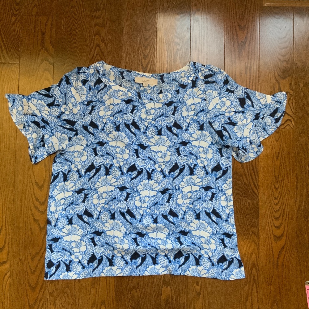 LOFT Floral Short Sleeve Tee. Size M.